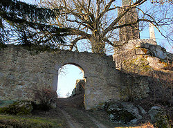 Eingang zur Hauptburg (Zum Vergrößern bitte anklicken!)