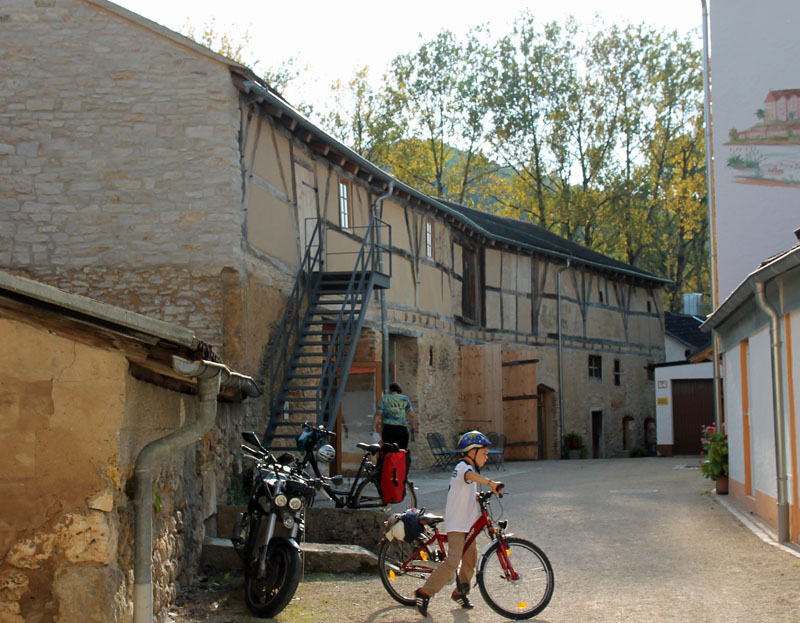 Unterer Hof, Stallgebäude und heutiges Museum