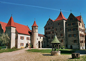 Kapelle und Palas (zum Vergrößern anklicken!)