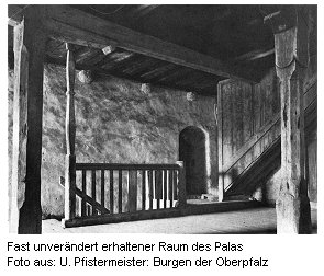 Fast unver&auml;ndert erhaltener Raum des Palas