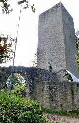 Tor mit Mauerturm, Bergfried