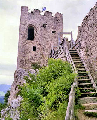 Bergfried, zum Vergrößern anklicken