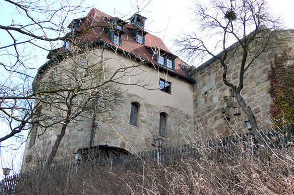 Kapelle, Palaswand mit Aborterker
